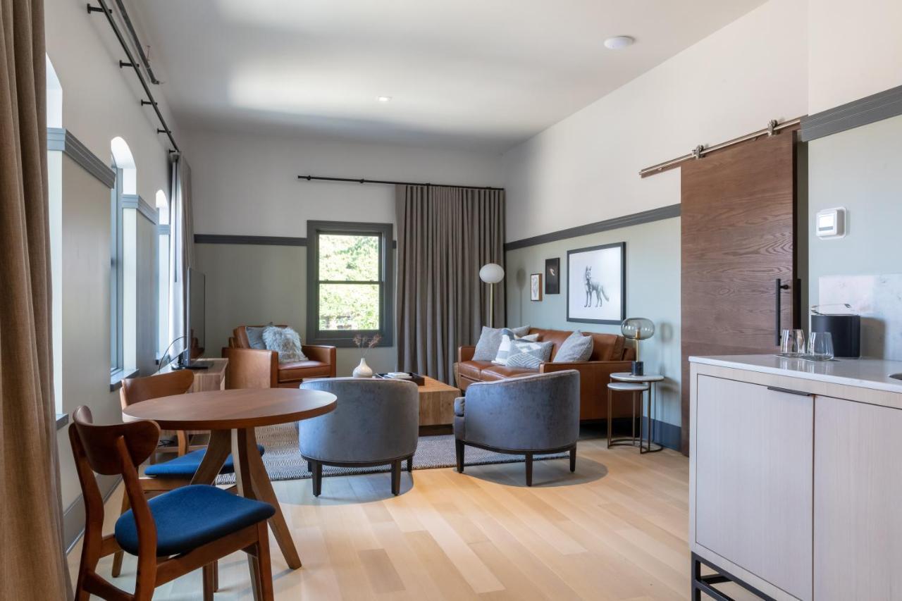 Lora Hotel Stillwater Bagian luar foto
